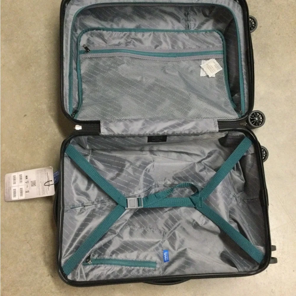 Traveler Teal Hardside Spinner Carry-On